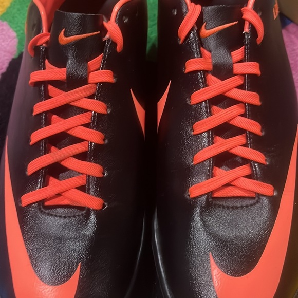 Gently used soccer shoes unisex 100% authentic designed by myself Nike Id - Picture 7 of 9